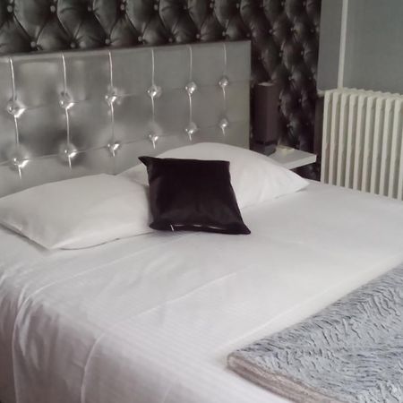 Hotel Saint-Michel Оне-сюр-Одон Экстерьер фото